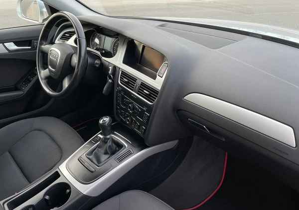 Audi A4 cena 32900 przebieg: 112000, rok produkcji 2010 z Nidzica małe 407